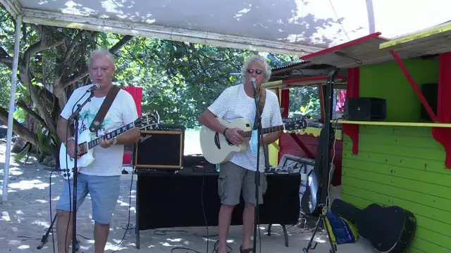 Coup de Blues au Sarah : un dimanche après midi  en muisique