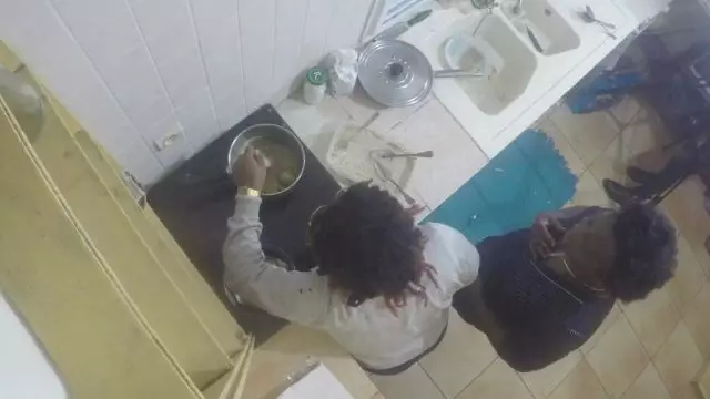 Cuisinons les oursins sous les conseils de Suzette