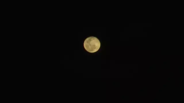 Interlude : images de pleine lune