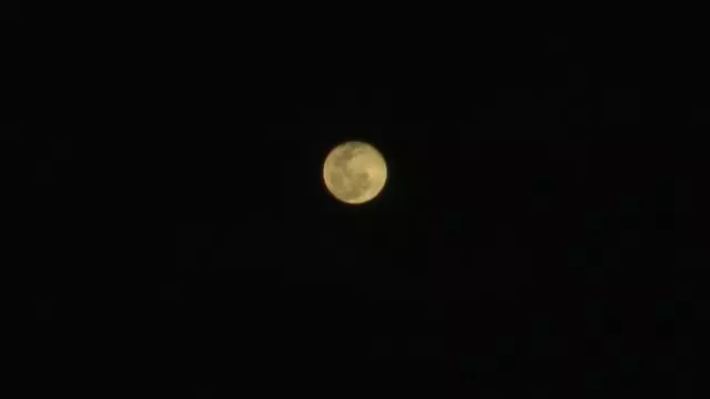 Interlude : images de pleine lune