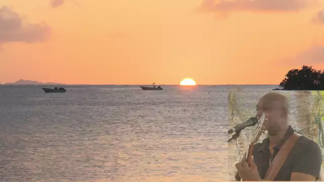 Coucher de soleil aux Basses sur une chanson de Fred Deshaies