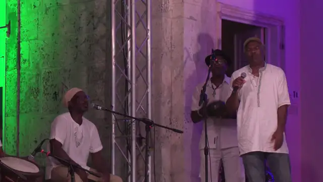 Mango Fil présente le chant 'A la monté' sur un air de gwoka